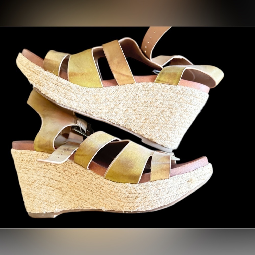 Mia Stylish Tan Wedge Sandals. Size 9.5